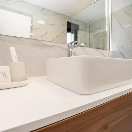 K Luxury Few Min Walk From The Διαμέρισμα *