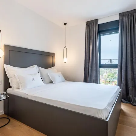 K Luxury Few Min Walk From The Διαμέρισμα